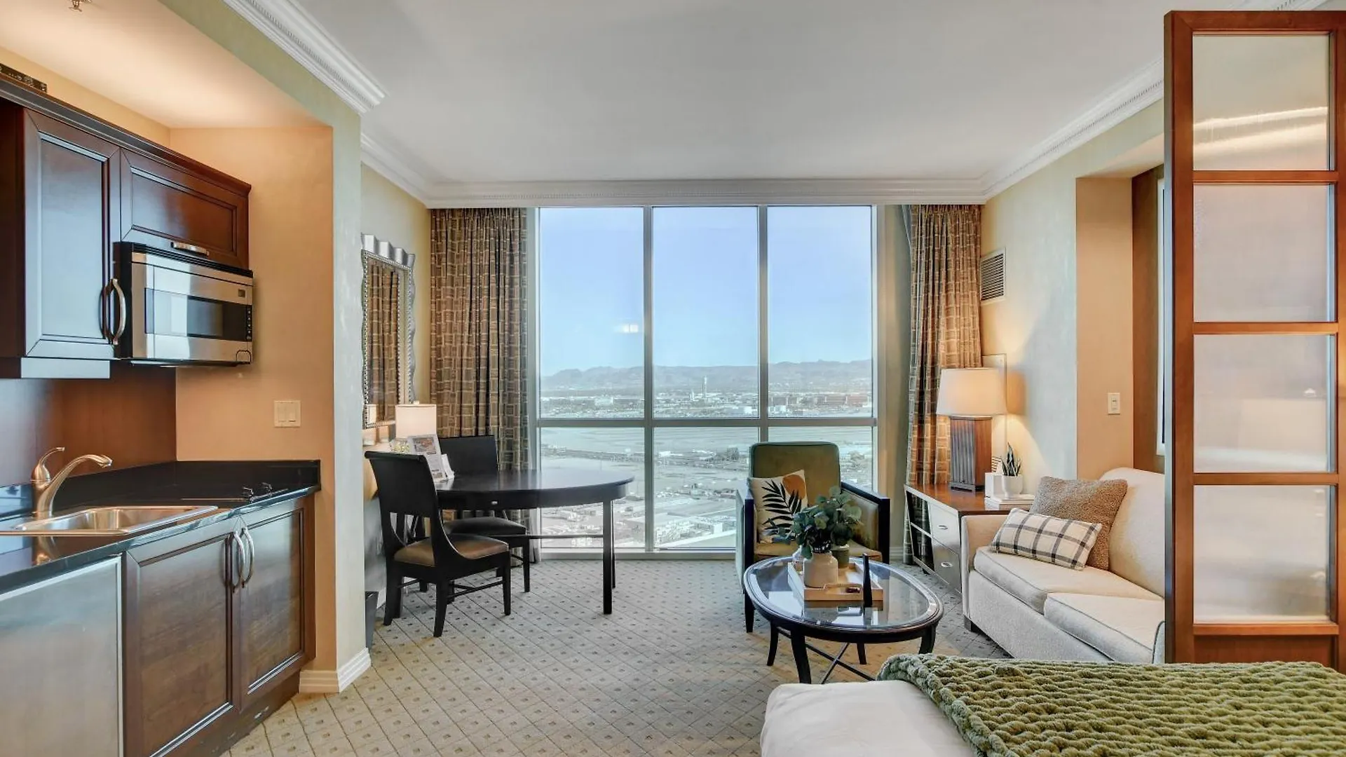 Classic Suite Mgm Signature 25Th Flr Pool View Las Vegas Apartmanhotel