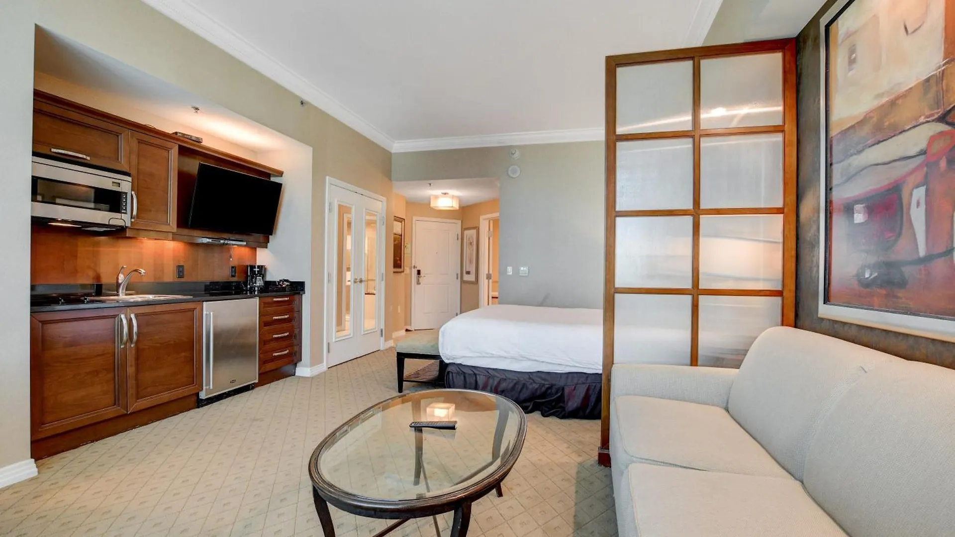 Classic Suite Mgm Signature 25Th Flr Pool View Las Vegas USA
